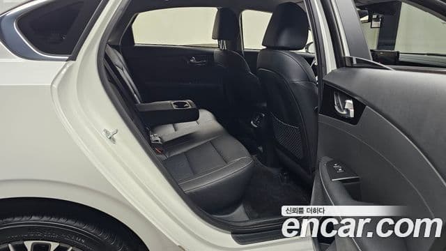 Kia The / новый New K3 2세대 Signature, 2024 12