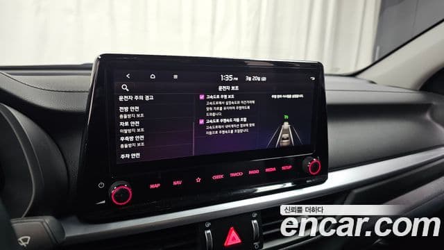 Kia The / новый New K3 2세대 Signature, 2024 17