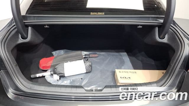 Kia The / новый New K5 3세대 Signature, 2024 20