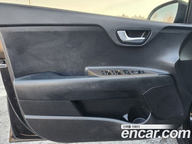 Kia Stonic Prestige, 2018 16