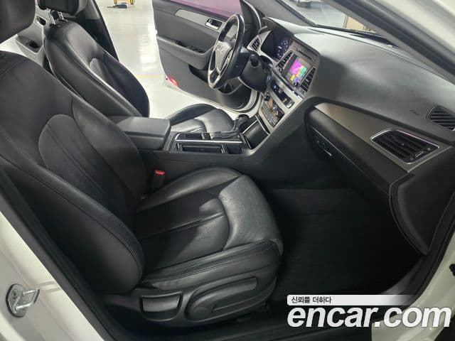 Hyundai LF Sonata Premium, 2015 11
