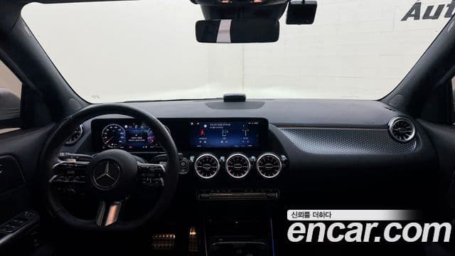 Mercedes-Benz GLA-класс H247 GLA250 4MATIC, 2025 16