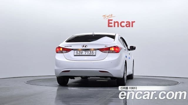 Hyundai Avante MD Premier, 2012 4