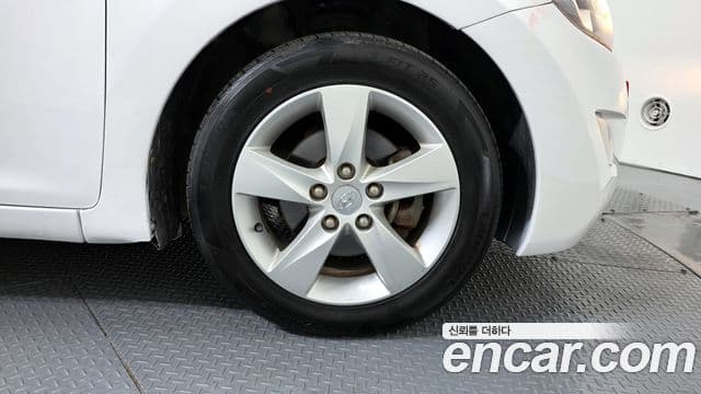 Hyundai Avante MD Premier, 2012 все фото