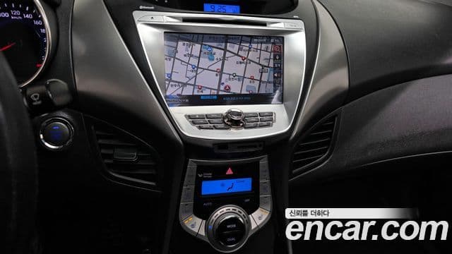 Hyundai Avante MD Premier, 2012 14