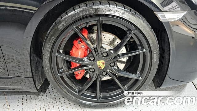 Porsche 718 카이맨 2.5 GTS, 2018 все фото