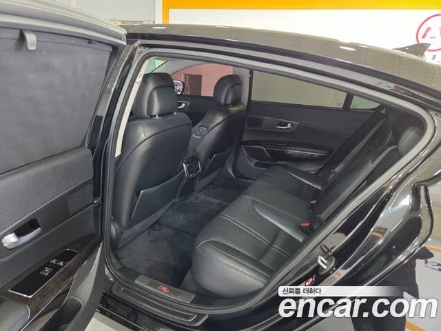 Kia K9 Executive, 2014 10