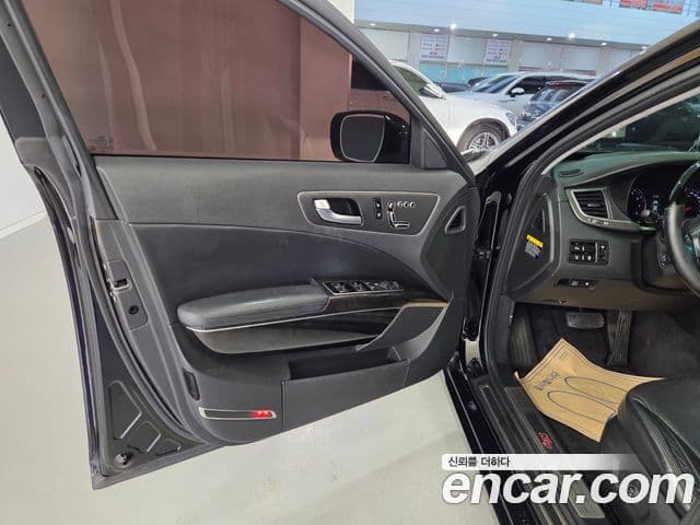 Kia K9 Executive, 2014 14