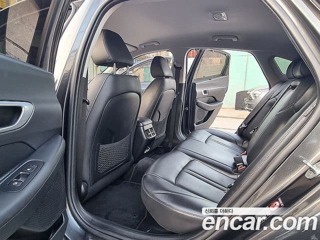 Hyundai Sonata гибрид (DN8) Family, 2021 8