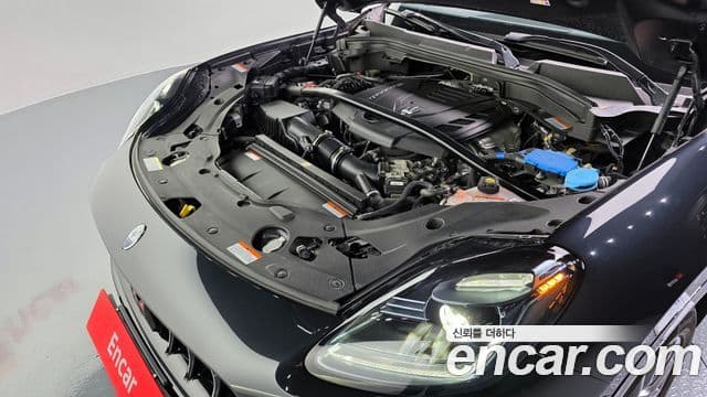 Maserati Grecale 2.0 AWD GT, 2023 6