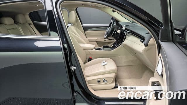 Maserati Grecale 2.0 AWD GT, 2023 10