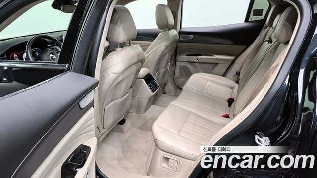 Maserati Grecale 2.0 AWD GT, 2023 12