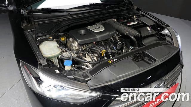 Hyundai Avante AD 1.6 турбо Sport, 2017 6