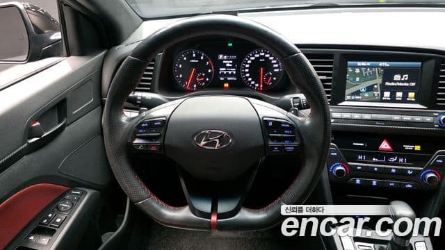 Hyundai Avante AD 1.6 турбо Sport, 2017 13