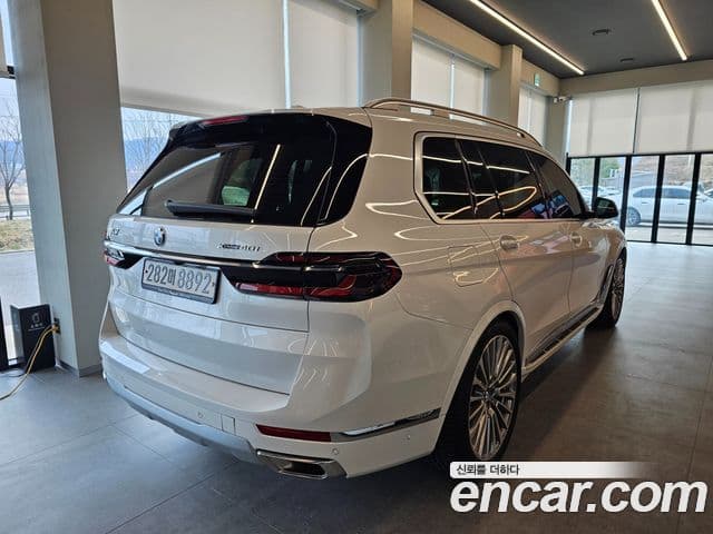 BMW X7 (G07) xDrive 40i Design Pure Excellence 6인승, 2025 4