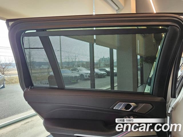 BMW X7 (G07) xDrive 40i Design Pure Excellence 6인승, 2025 17