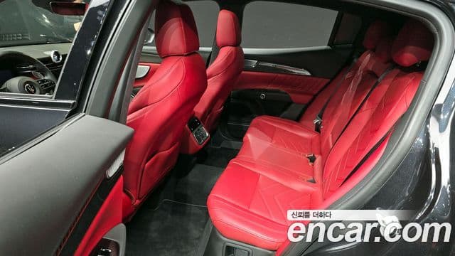 Maserati Grecale 3.0 AWD Trofeo, 2023 12