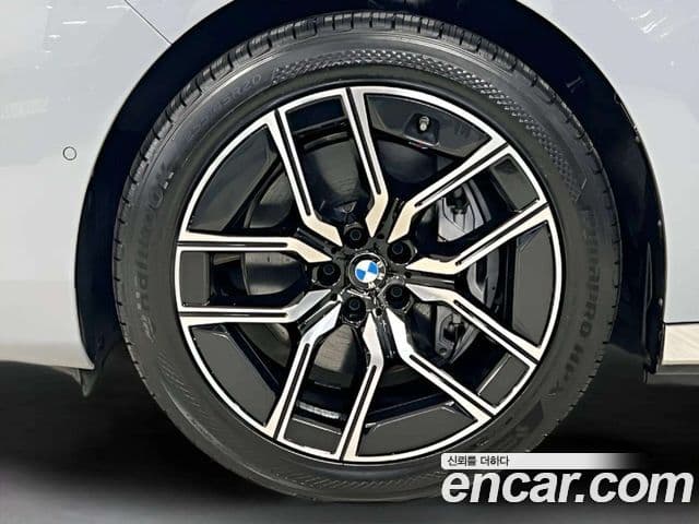 BMW i7 (G70) eDrive 50 M Sport, 2024 все фото