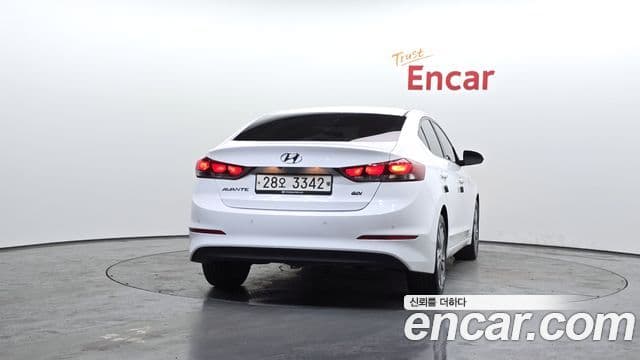 Hyundai Avante AD 1.6 GDI Value Plus, 2017 4