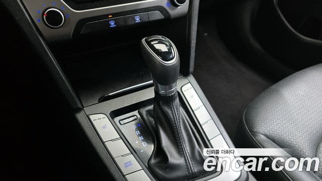 Hyundai Avante AD 1.6 GDI Value Plus, 2017 9