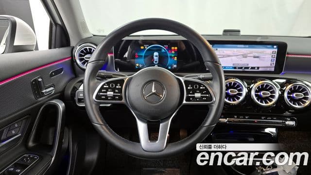 Mercedes-Benz A-класс W177 A220 седан, 2020 13