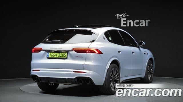 Maserati Grecale 2.0 AWD Modena, 2023 2