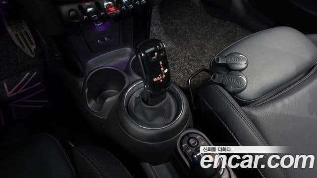 Mini Cooper 3세대, 2020 9