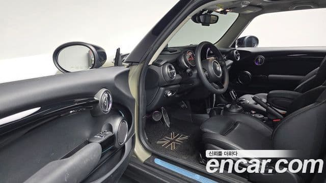 Mini Cooper 3세대, 2020 11