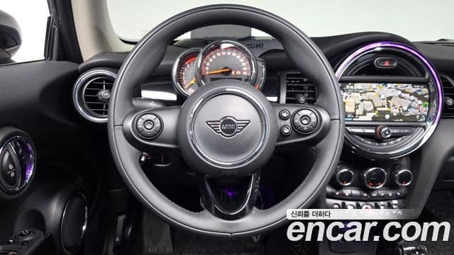 Mini Cooper 3세대, 2020 13