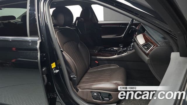 Genesis EQ900 Prestige, 2017 10