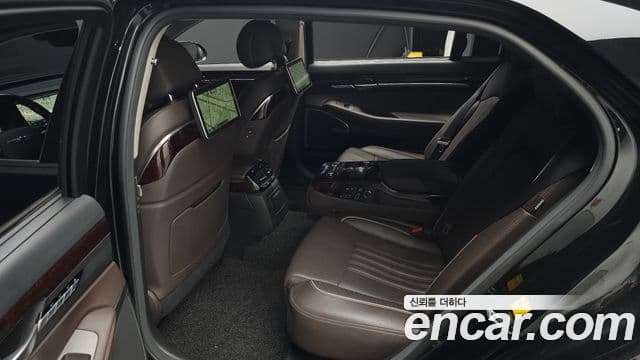 Genesis EQ900 Prestige, 2017 12