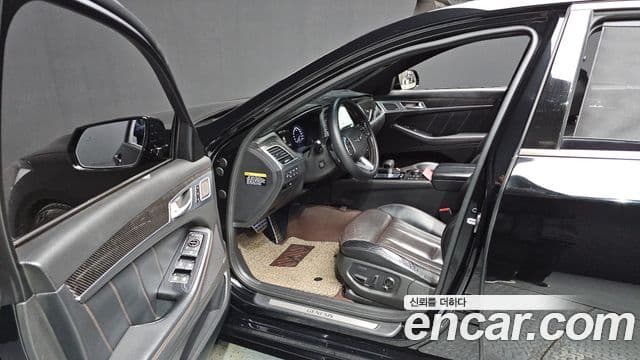 Genesis G80 Sport, 2017 10