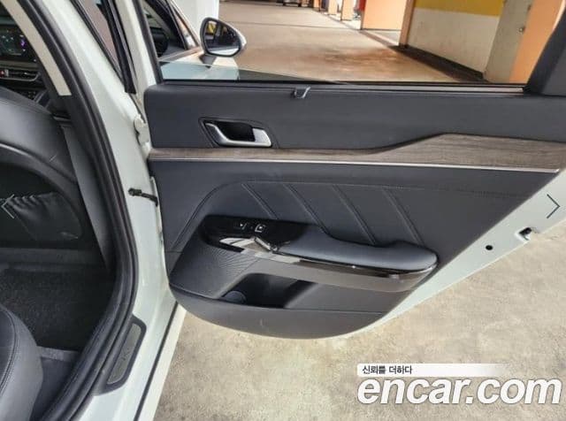 Kia K5 3세대 Signature, 2020 10