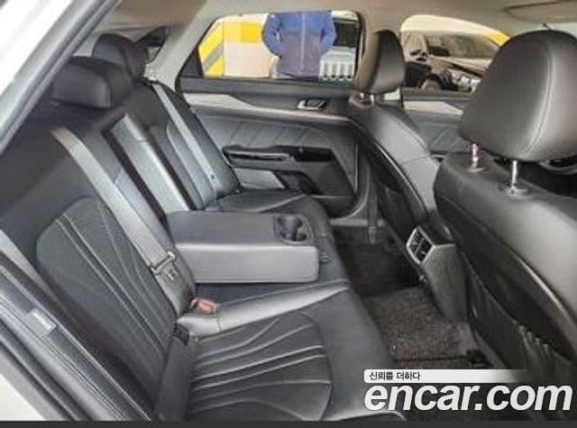 Kia K5 3세대 Signature, 2020 11