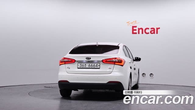 Kia K3 Trendy, 2013 4