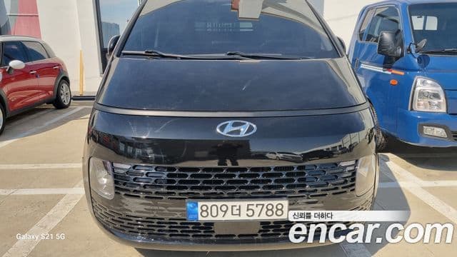 Hyundai Staria Modern, 2023 3