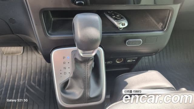 Hyundai Staria Modern, 2023 9