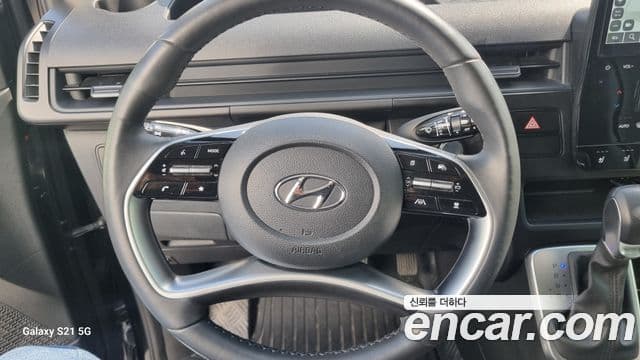 Hyundai Staria Modern, 2023 16