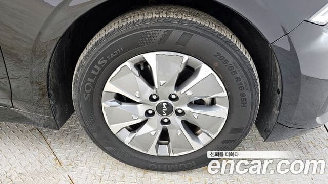 Kia K5 гибрид 3세대 Trendy, 2023 все фото