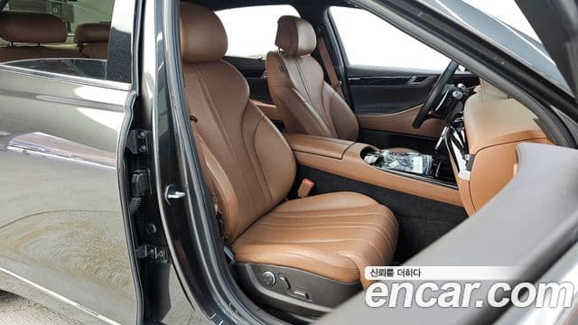 Genesis G80 (RG3) бензин 2.5 турбо AWD, 2024 12