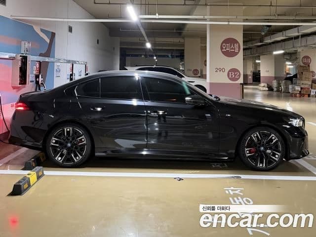 BMW i5 (G60), 2024 3