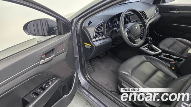 Hyundai Avante AD 1.6 GDI Value Plus, 2018 11