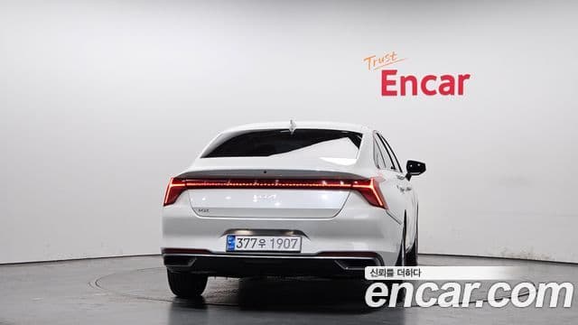 Kia K8 Standard(арендный автомобиль), 2023 4