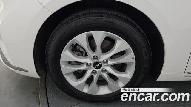 Kia K8 Standard(арендный автомобиль), 2023 все фото