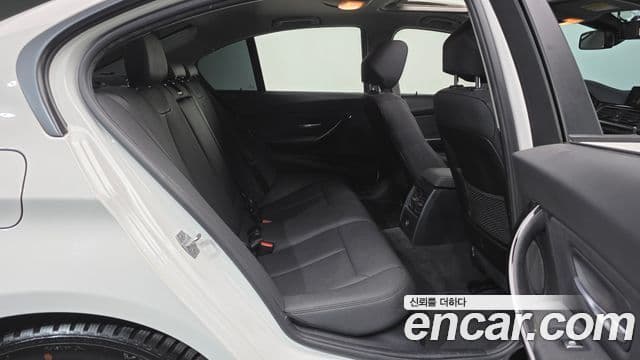 BMW 3시리즈 (F30), 2018 12