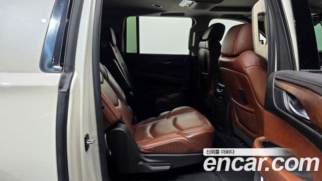 Cadillac Escalade 4세대, 2015 12