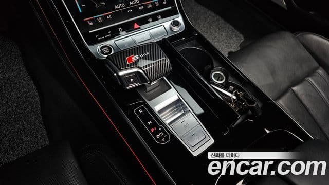 Audi A8 (D5) 60 TFSI Quattro LWB, 2021 9