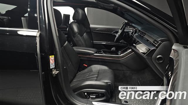 Audi A8 (D5) 60 TFSI Quattro LWB, 2021 10