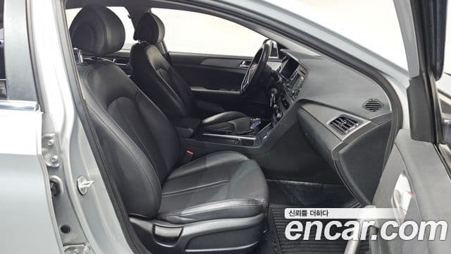 Hyundai LF Sonata Style, 2017 10