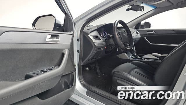 Hyundai LF Sonata Style, 2017 11